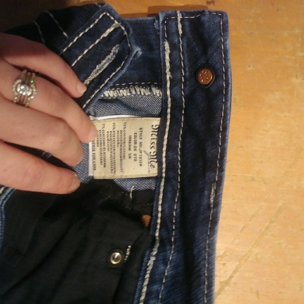 Miss Me Jeans - Picture 5 of 7